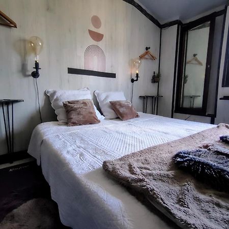 2Ch 4Pers Matelas M De Forme Kitchenette Sdb Wc Au Calme Cote Jardin Tulle Luaran gambar